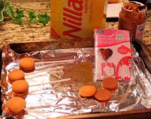 'Nilla wafers and peanut butter